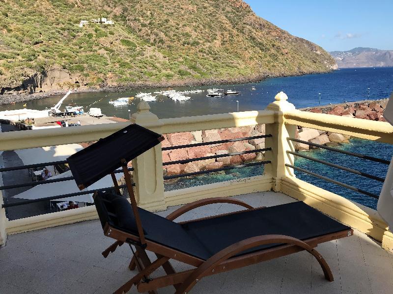 Hotel L'Ariana Isole Eolie - Una Esperienze Leni Exterior foto